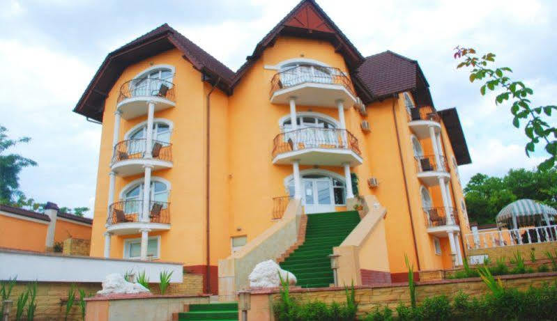 Shadow Boutique Hotel & Spa Кишинев Екстериор снимка