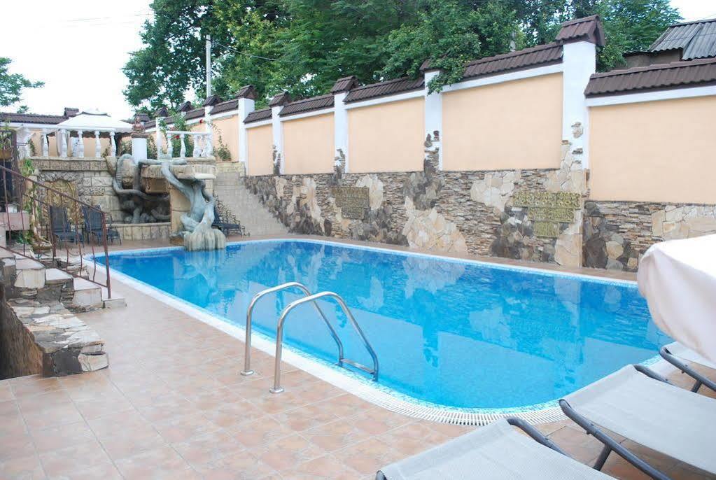 Shadow Boutique Hotel & Spa Кишинев Екстериор снимка